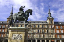 Equestrian statue of Felipe III in the Plaza Mayor