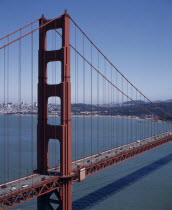 Golden Gate Bridge general view with the city in the distance.