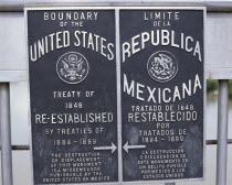 Bilingual boundary sign on International Bridge between Mexico and the United States