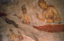 5th century frescoes depicting female figures