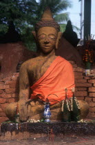 Wat Saladeng.  Seated Buddha.