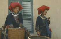 Zao women at market.