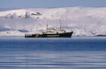 Greenpeace cruise of research stations