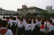 Young Pioneers visiting Kim Il sung Square.