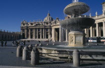 St Peter s exterior with fountain in foreground.