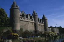 Josselin. View of castle exterior.