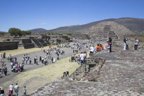 Tourists  Pyramid of the Moon  Calzada de los Muertos  Teotihuacan Archaeological Site