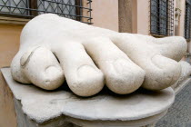 Palazzo Dei Conservatore courtyard part of the Capitoline Museums with giant marble feet from various ancient colossus statuesEuropean Italia Italian Roma Southern Europe History Learning Lessons Tea...