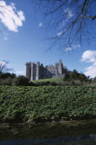 Arundel Castle viewed from the riverbank.European Castillo Castello Great Britain History UK United Kingdom British Isles Castle Castello Castle Castillo Northern Europe