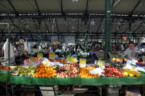 St Georges Market on a busy friday morning  busy with shoppers. Stalls selling fruit and vegetables.Beal Feirste Eire European Irish Northern Northern Europe Republic Ireland Poblacht na hEireann Imm...