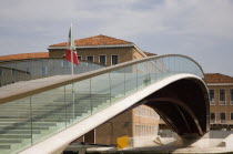 Italy, Veneto, Venice, Ponte di Calatrava Bridge, Fourth bridge across the Grand Canal opened in September 2008 linking the train station and Piazzale by Spanish architect Santiago Calatrava.