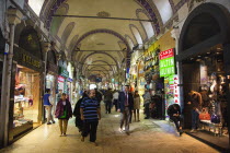 Turkey, Istanbul, Fatih, Sultanahmet, Kapalicarsi, Grand Bazaar interior.