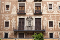 Spain, Catalonia, Barcelona, Ornate building facade in the Gothic quarter Placa del Pi.