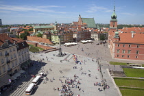 Poland, Warsaw, Old Town, Plac Zamkowy, King Sigismund III Column with crowds of tourists seen from St Anne's tower.