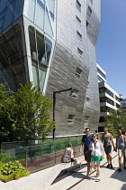 USA, New York State, New York City, Manhattan, The High Line public park on disused elevated railway track in the meat packing district.