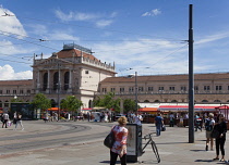 Croatia, Zagreb, Old town, Glavni kolodvor main railway station.