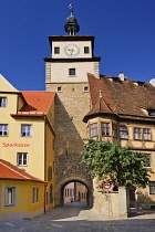 Germany, Bavaria, Rothenburg ob der Tauber, Weisserturm or White Tower, View from north side.