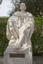 Portugal, Estredmadura, Lisbon, Bairro do Castello, Castelo de Sao Jorge, Statue in the grounds of St Georges castle.