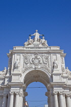 Portugal, Estremadura, Lisbon, Baixa, Praca do Comercio, Rua Augusta triumphal arch.