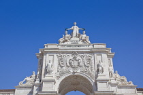 Portugal, Estremadura, Lisbon, Baixa, Praca do Comercio, Rua Augusta triumphal arch.