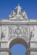 Portugal, Estremadura, Lisbon, Baixa, Praca do Comercio, Rua Augusta triumphal arch.