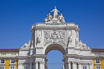 Portugal, Estremadura, Lisbon, Baixa, Praca do Comercio, Rua Augusta triumphal arch.