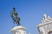 Portugal, Estremadura, Lisbon, Baixa, Praca do Comercio with equestrian statue of King Jose and Rua Augusta triumphal arch.