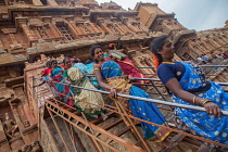 India, Tamil Nadu, Tanjore, Thanjavur, Pilgrims at the Brihadisvara Temple in Tanjore.