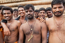 India, Tamil Nadu, Tanjore, Thanjavur, Pilgrims at the Brihadisvara Temple in Tanjore.