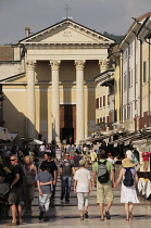 Italy, Veneto, Lake Garda, Bardolino, street scene.