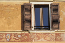 Italy, Lombardy, Lake Garda, Gargnano, window detail.