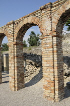 Italy, Lombardy, Lake Garda, Sirmione, Grotte di Catullo, Cryptoporticus, arches.