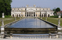 Italy, Veneto, Riviera del Brenta, Stra, Villa Pisani, gardens & stables.