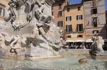 Italy, Lazio, Rome, Centro Storico, Pantheon, fountain on Piazza della Rotonda.