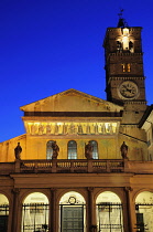 Italy, Lazio, Rome, Trastevere, church of Santa Maria de Trastevere at night.