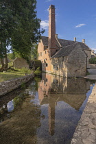 England, Gloucestershire, Cotswolds, Lower Slaughter, The Old Mill and River Eye.