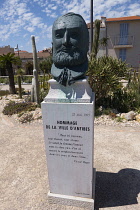 France, Provence-Alpes-Cote d'Azur, Antibes, Jardin des Poetes, Bust of Victor Hugo by sculptor Monique Galy.