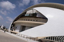 Spain, Valencia Province, Valencia, Ciutat de les Arts i les Ciencies, City of Arts and Sciences, Modern architectural complex designed by Santiago Calatrava and Felix Candela, Palau de les Arts Reina...