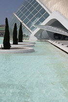 Spain, Valencia Province, Valencia, Ciutat de les Arts i les Ciencies, City of Arts and Sciences, Modern architectural complex designed by Santiago Calatrava and Felix Candela, L'Hemisfèric.