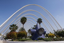 Spain, Valencia Province, Valencia, Ciutat de les Arts i les Ciencies, City of Arts and Sciences, Modern architectural complex designed by Santiago Calatrava and Felix Candela, L'Umbracle, built over...