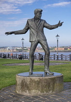 England, Lancashire, Liverpool, Royal Albert Dock, Statue of 1960's rock and roll artist Billy Fury, commissioned by The Sound of Fury fan club following six years of fundraising and donations from fa...