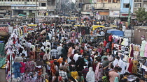 India, Gujarat, Ahmedabad, Busy market scene.