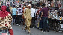 India, Gujarat, Ahmedabad, Busy market in Lal Darwaja bazaar district.