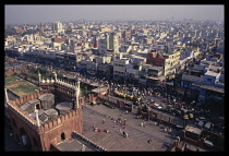 India, Delhi, View towards New Delhi  from minaret of the Jama Masjid mosque of Old Dehli..