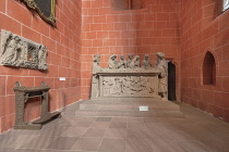 Germany, Hesse, Frankfurt, Post WW2 restored Frankfurt Cathedral or Frankfurter Dom, the Imperial Cathedral of Saint Bartholomew which is a Roman Catholic Gothic church dedicated to Saint Bartholomew...